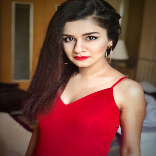 Avneet Kaur HD Wallpapers