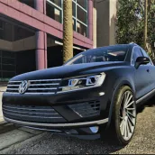 VW Touareg SUV Car Simulator