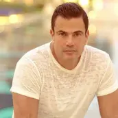 لعبة تجميع صور عمرو دياب - قص